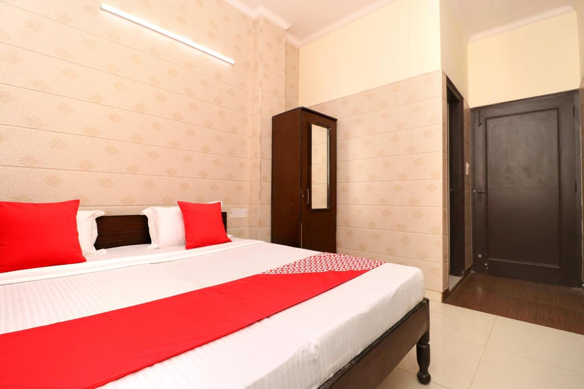 Hotel O Mall Residency Amritsar Exterior foto